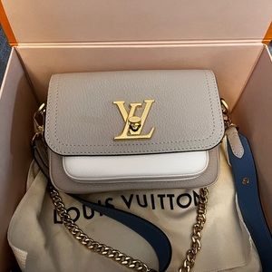 Lockme Tender Handbag